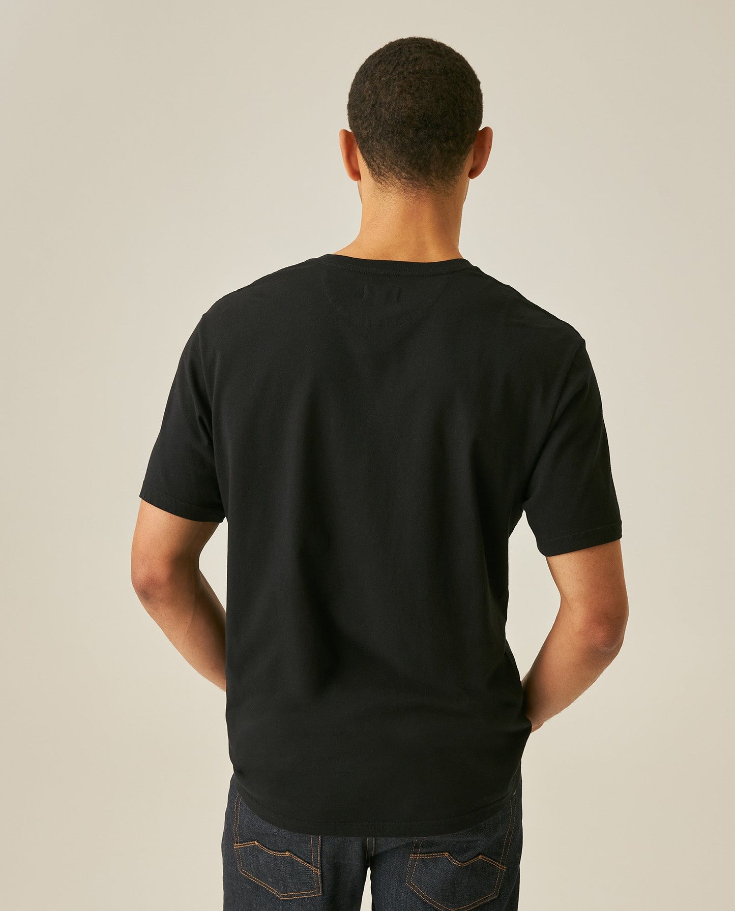 Men's Slim Fit V-Neck T-Shirt - Black