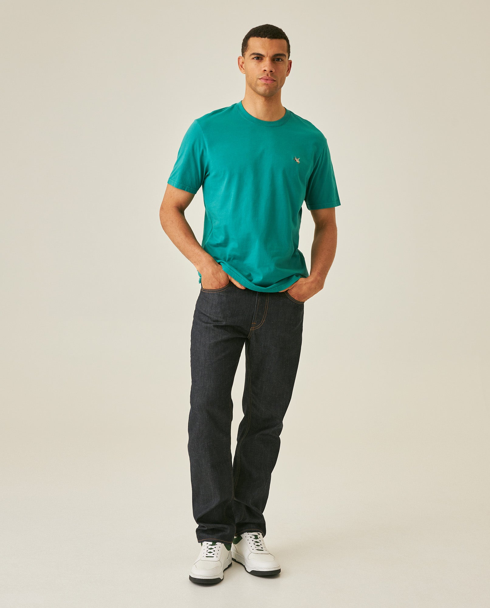 Men's T-Shirt Slim Fit Short Sleeve Crewneck Cotton Vibrant Embroidered Duck Heart Point Chest - Green