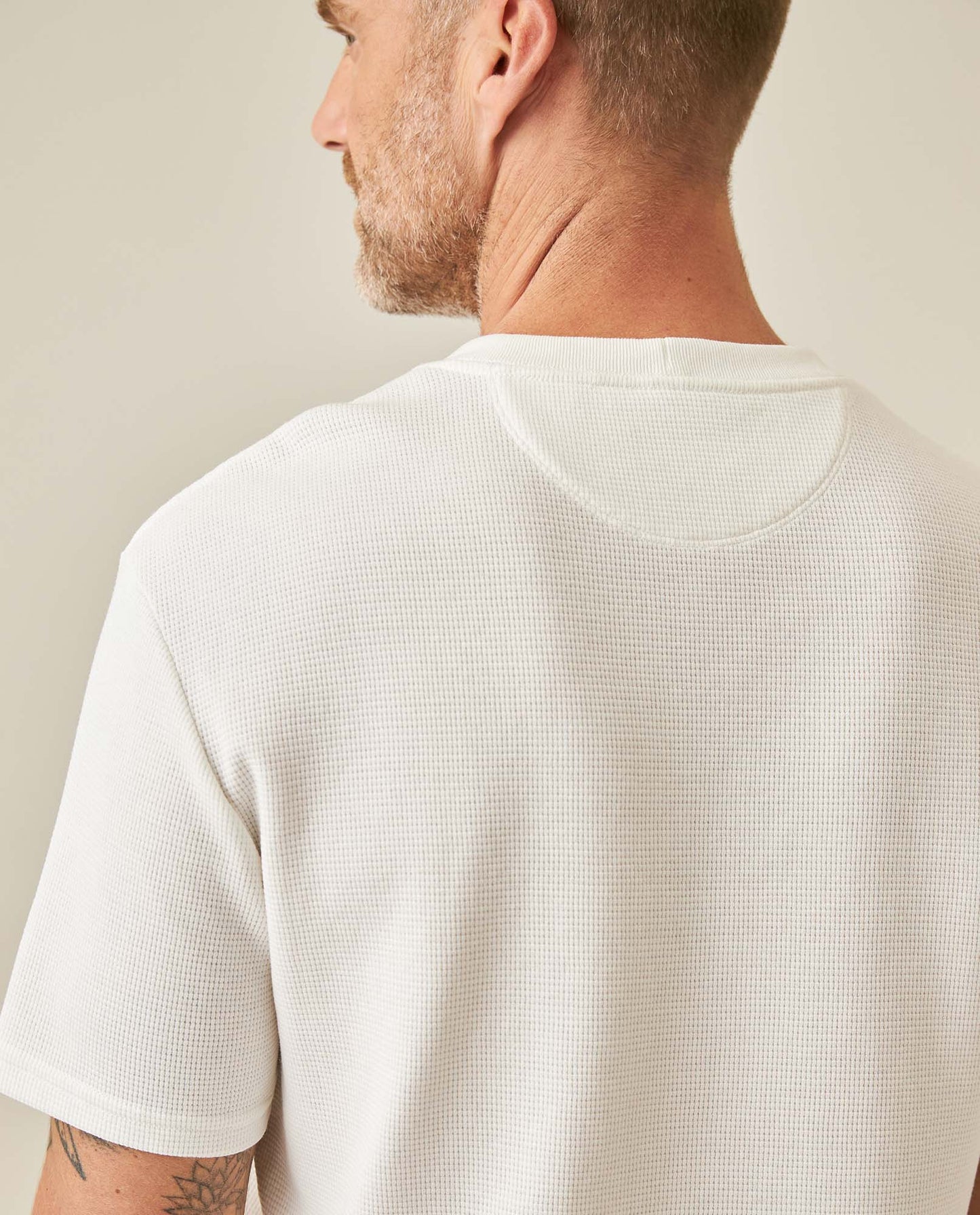Men's T-Shirt Slim Fit Short Sleeve Cotton Polyester Waffle Texture Chest Embroidery Overlay Label - Raw