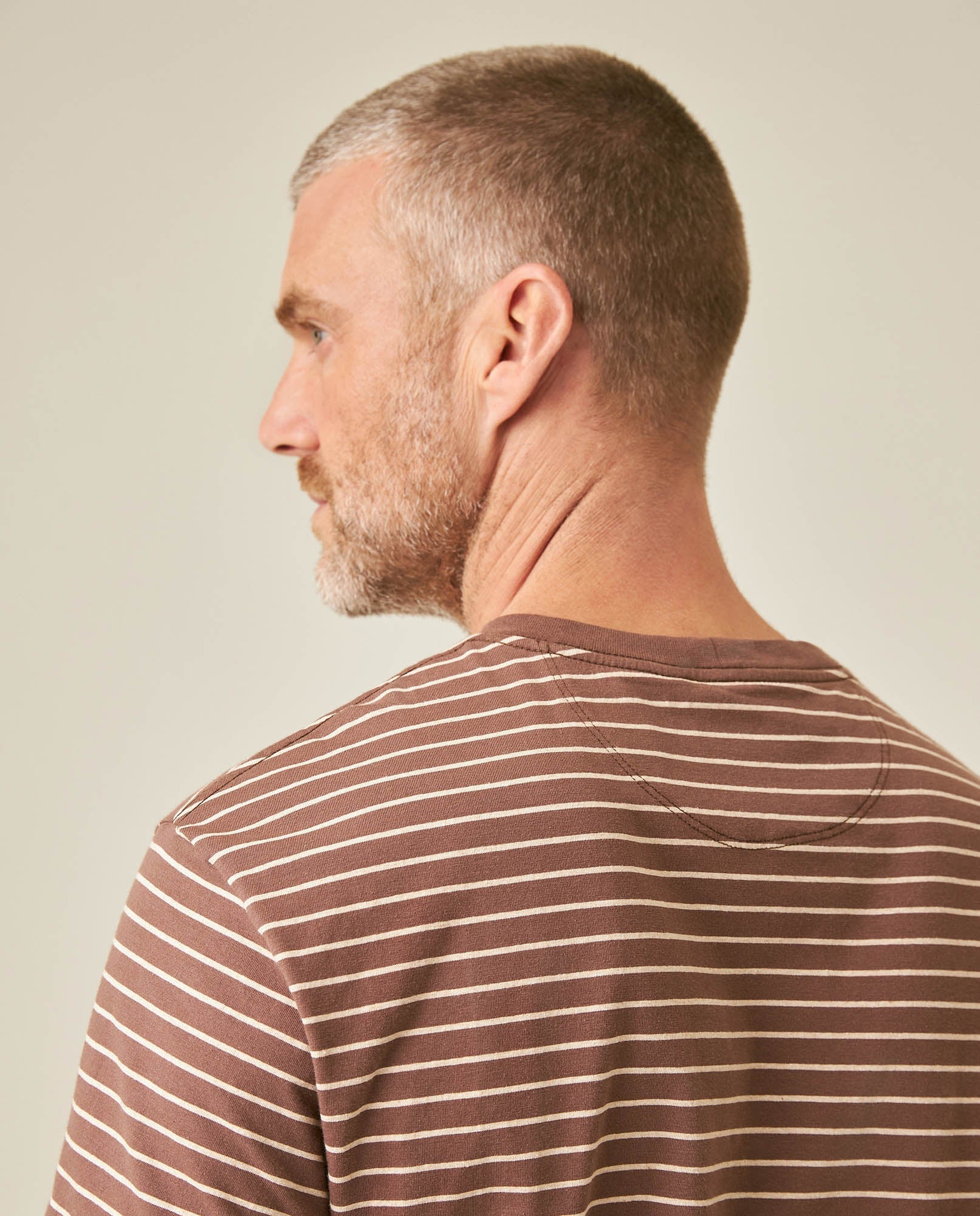 Men's T-Shirt Slim Fit Short Sleeve Cotton Elastane Stripe Fabric Flag Label Side Sleeve Nautical - Brown