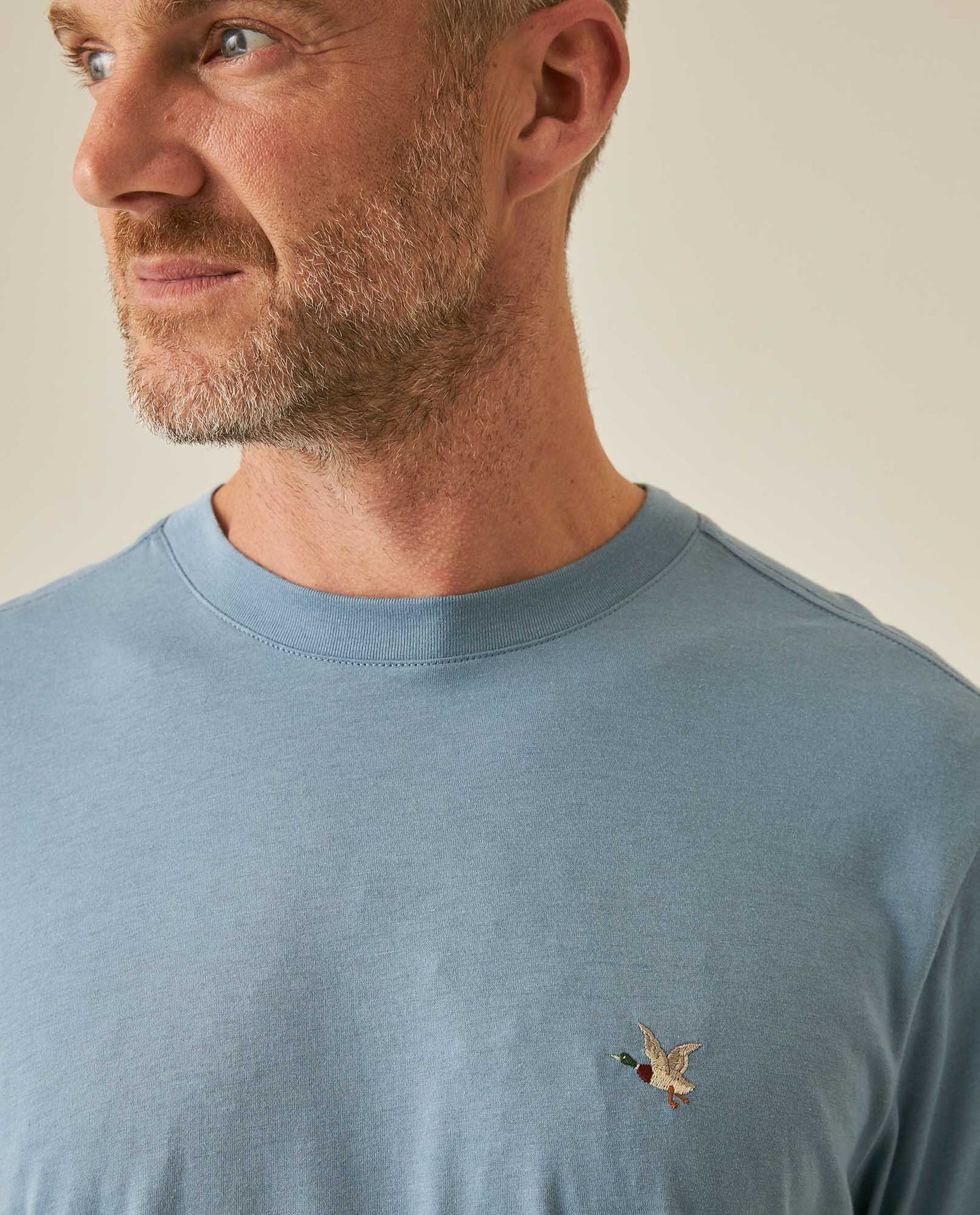 Men's T-Shirt Slim Fit Short Sleeve Crewneck Pima Cotton Vibrant Embroidered Duck Heart Point - Blue