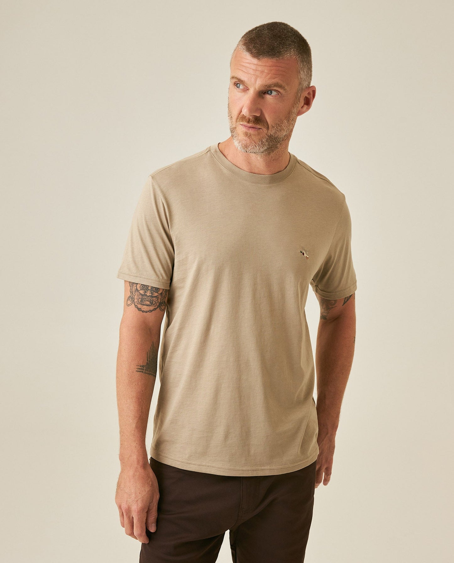 Men's T-Shirt Slim Fit Short Sleeve Crewneck Embroidered Duck Heart Point - Brown