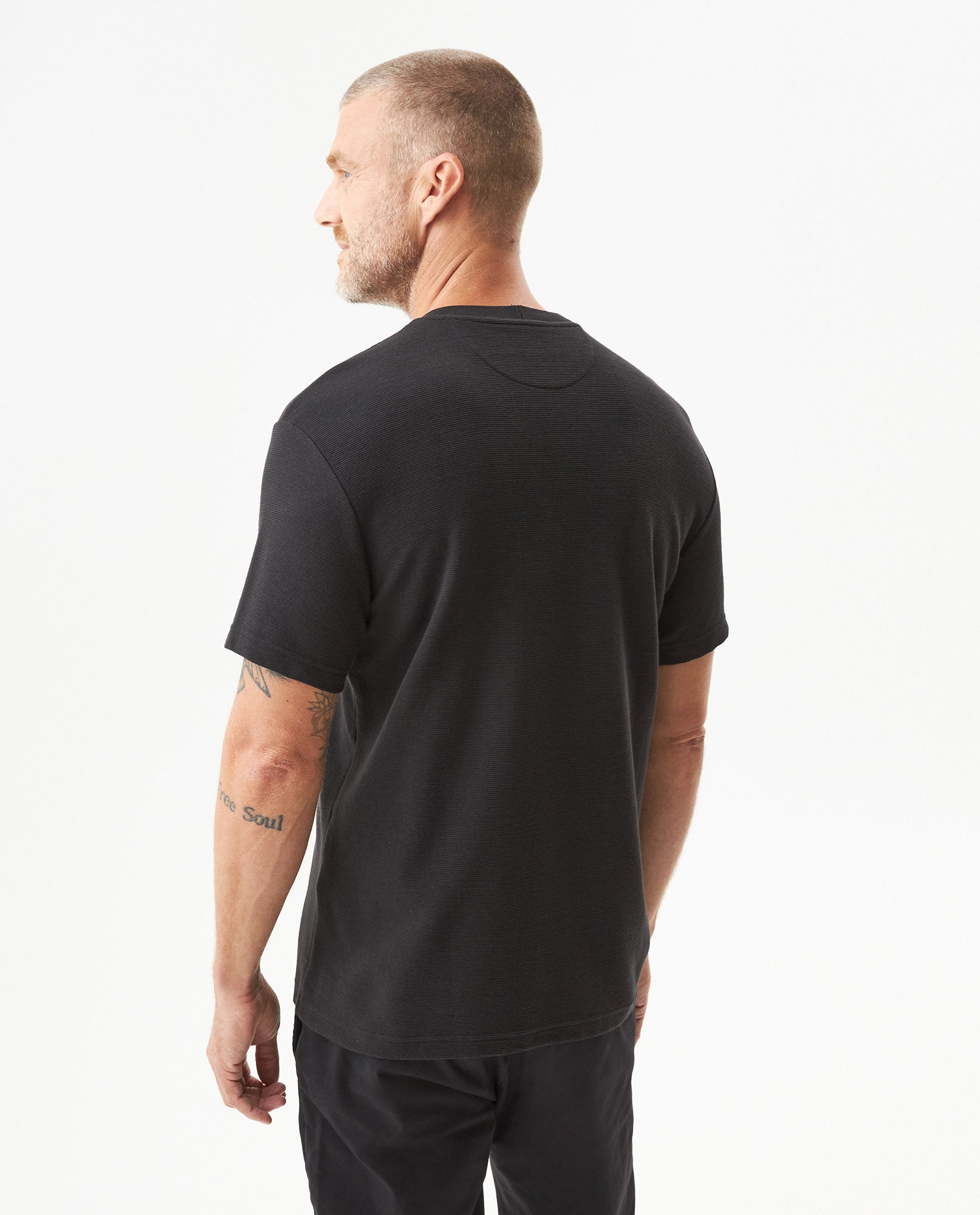 Men's Classic Fit Embroidered T-shirt in Cotton Moorings