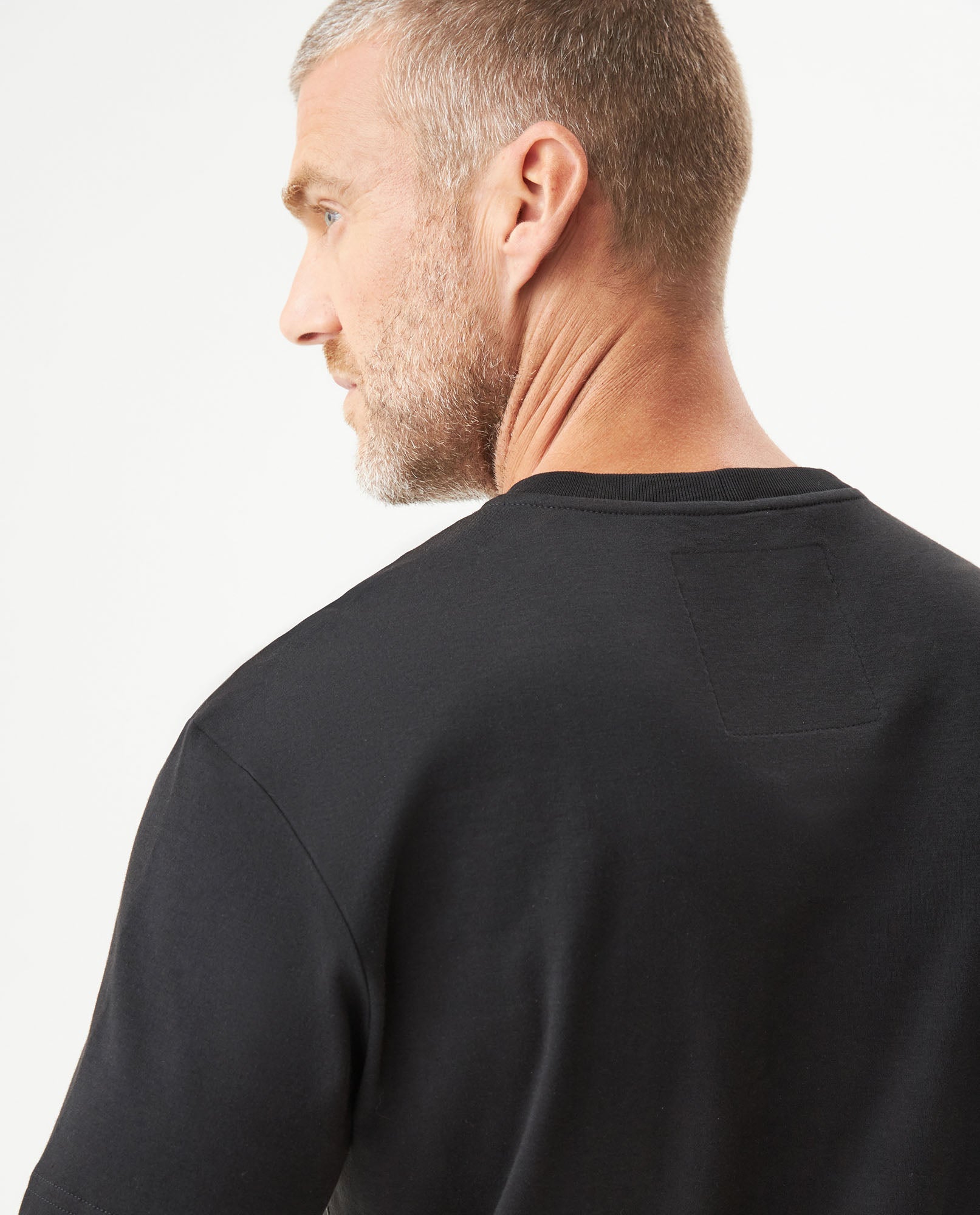 Men's Racing Graphic Slim Fit T-shirt in Cotton Wharf
